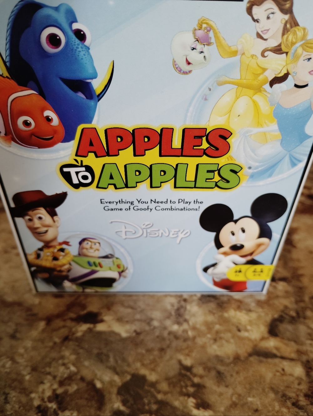 Disney Apples to Apples Express Card Game - Light Blue, Yellow, Red, Black New - Picture 3 of 5